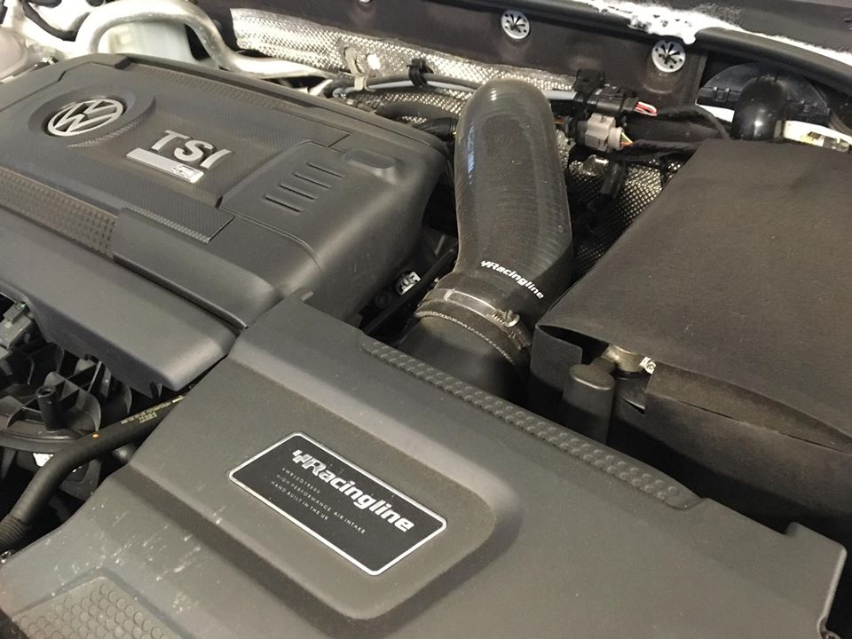 E888 2.0TSI engine in a MK7.5 Golf R fitted with a R600 Racing Line INtake